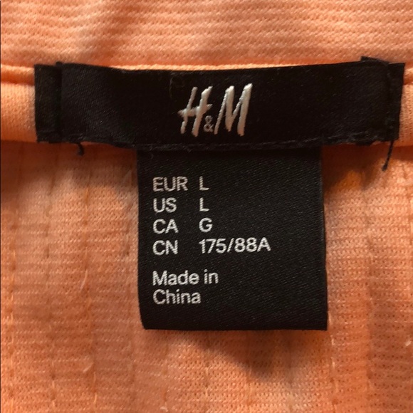 H&M mini skirt - Picture 6 of 7